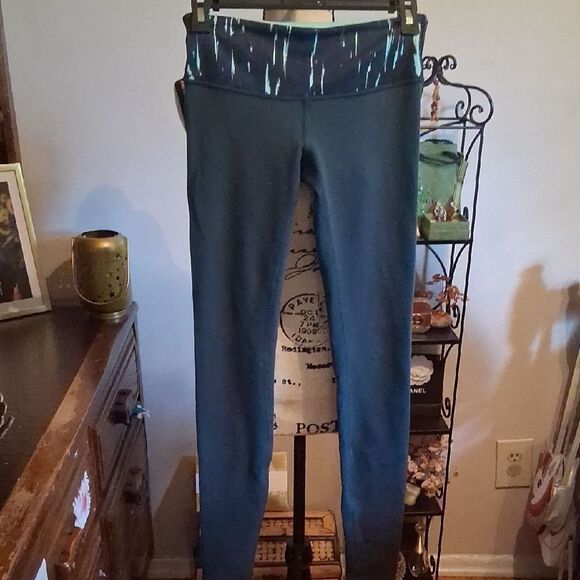 lululemon athletica Pants - LULULEMON Blue/Green Leggings Patterned Band SIZE 4